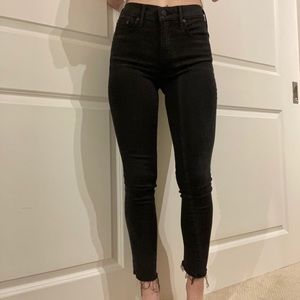 Denim Forum - The Nico Mid Rise Skinny Crop Jeans